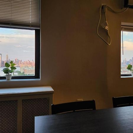 Apartament Elegant 2 Bed Gem! Mins From Nyc Union City Zewnętrze zdjęcie