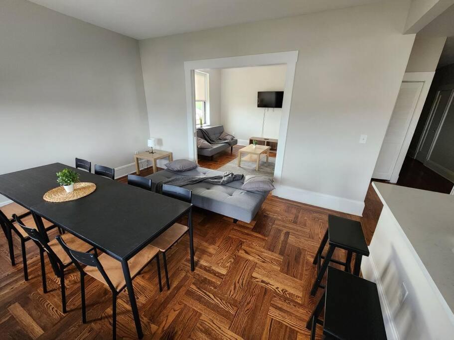 Apartament Elegant 2 Bed Gem! Mins From Nyc Union City Zewnętrze zdjęcie